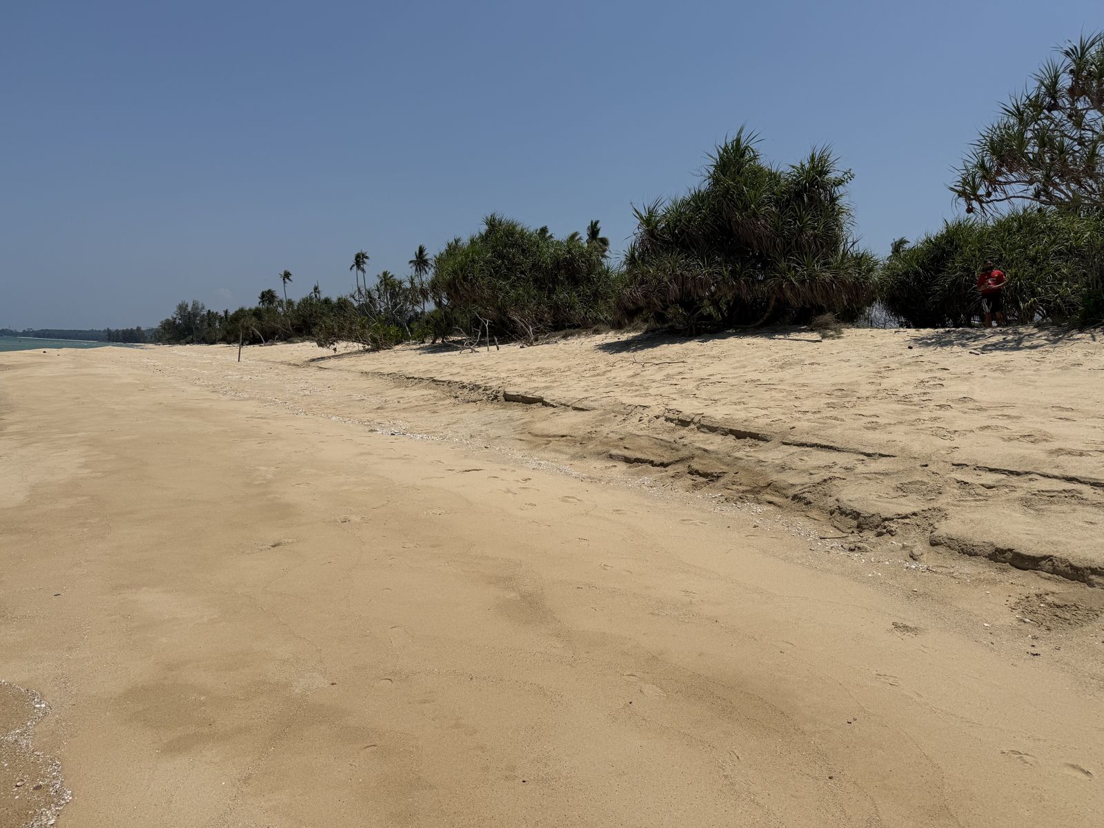 Sichon Beach site: Wide beach expanse